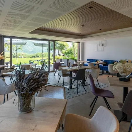 Hotel Caroline, D'annecy