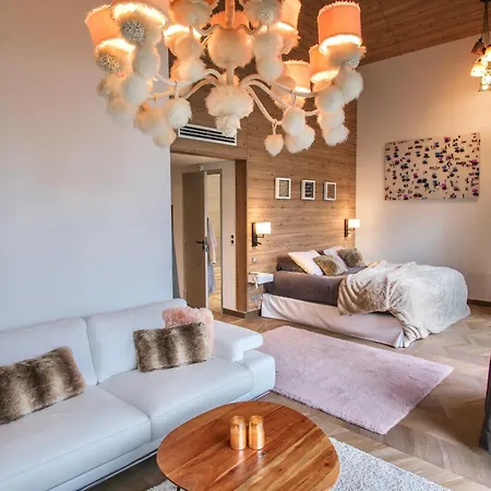 Hotel Caroline, D'annecy 4*
