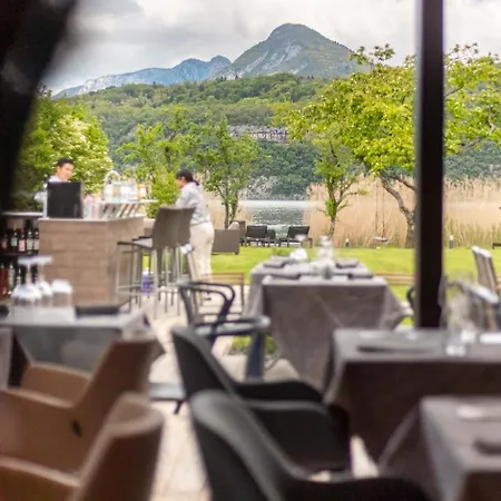 Caroline, Santé Bien-être D'annecy, Détox Et Jeûne Hotel