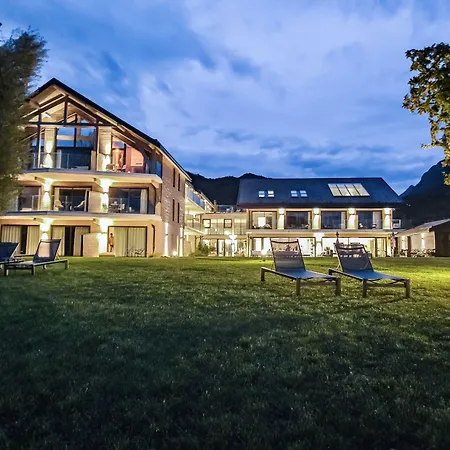 Caroline, D'annecy Hotel Duingt